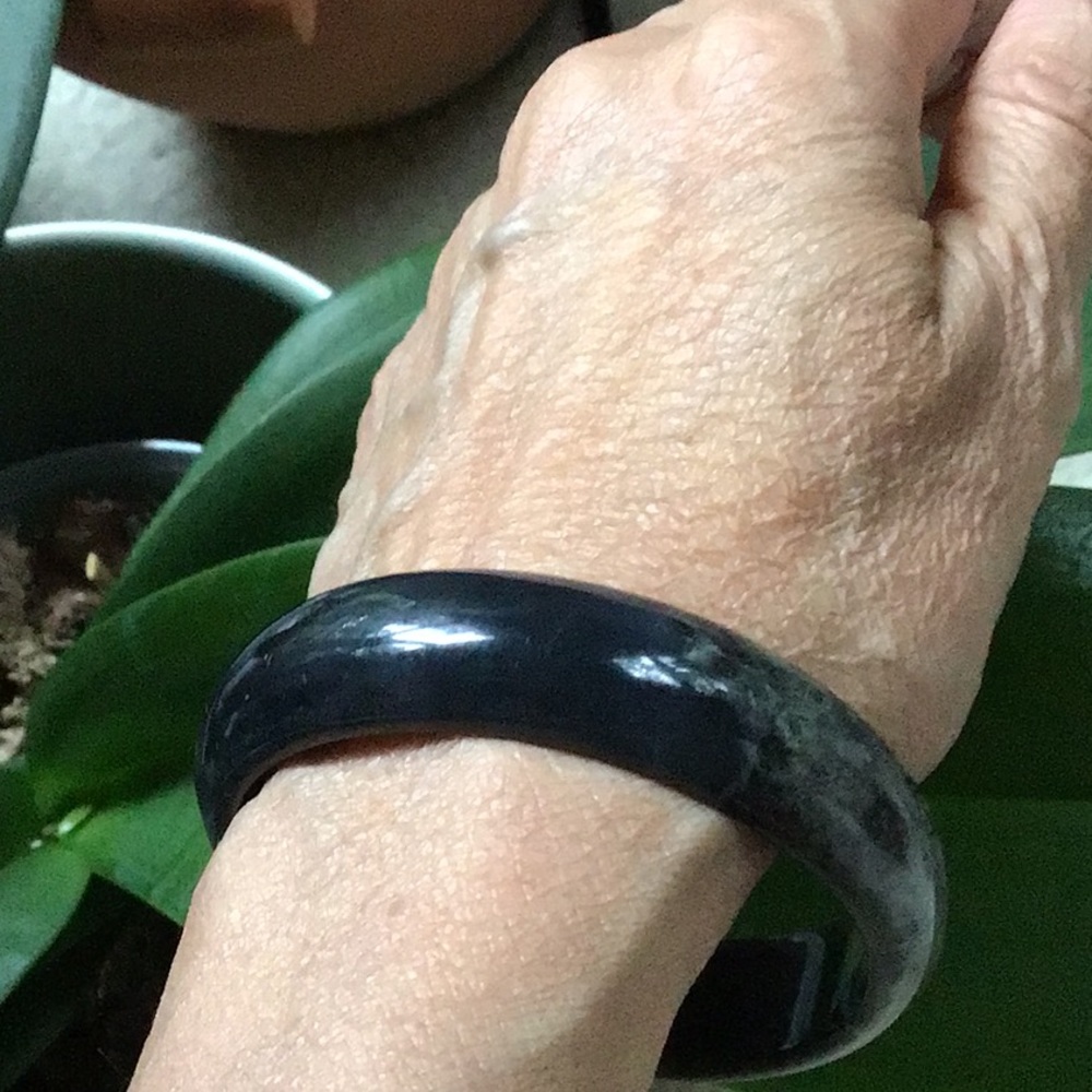 Natural Hetian jadeite Black Jade Bangle Bracelet certified